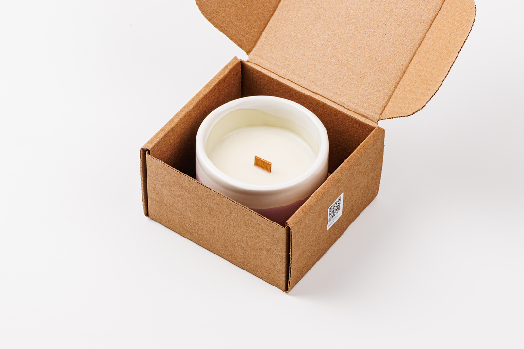 

Свеча соевая в керамической чаше сирень, 200 г