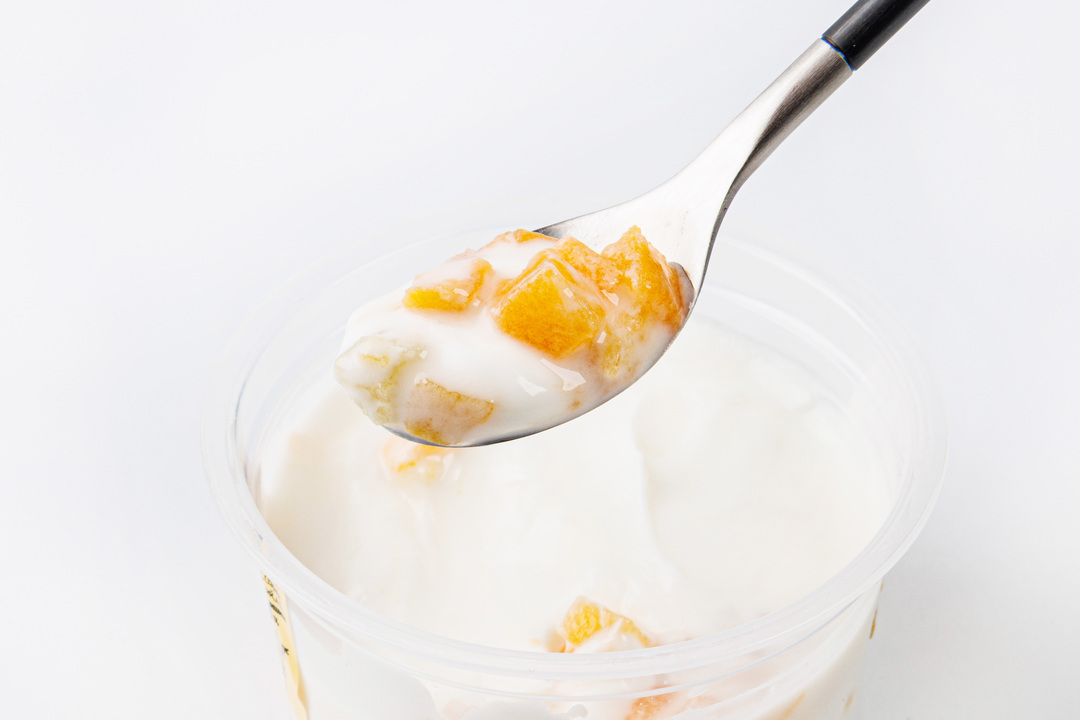 

Йогурт сливочный ВкусВилл со свежим манго 6% 150 г