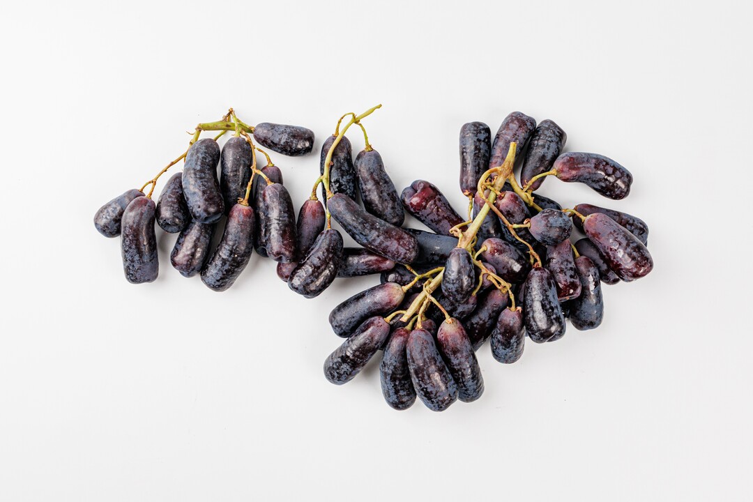 

Виноград чёрный "Капли Луны" 500 г