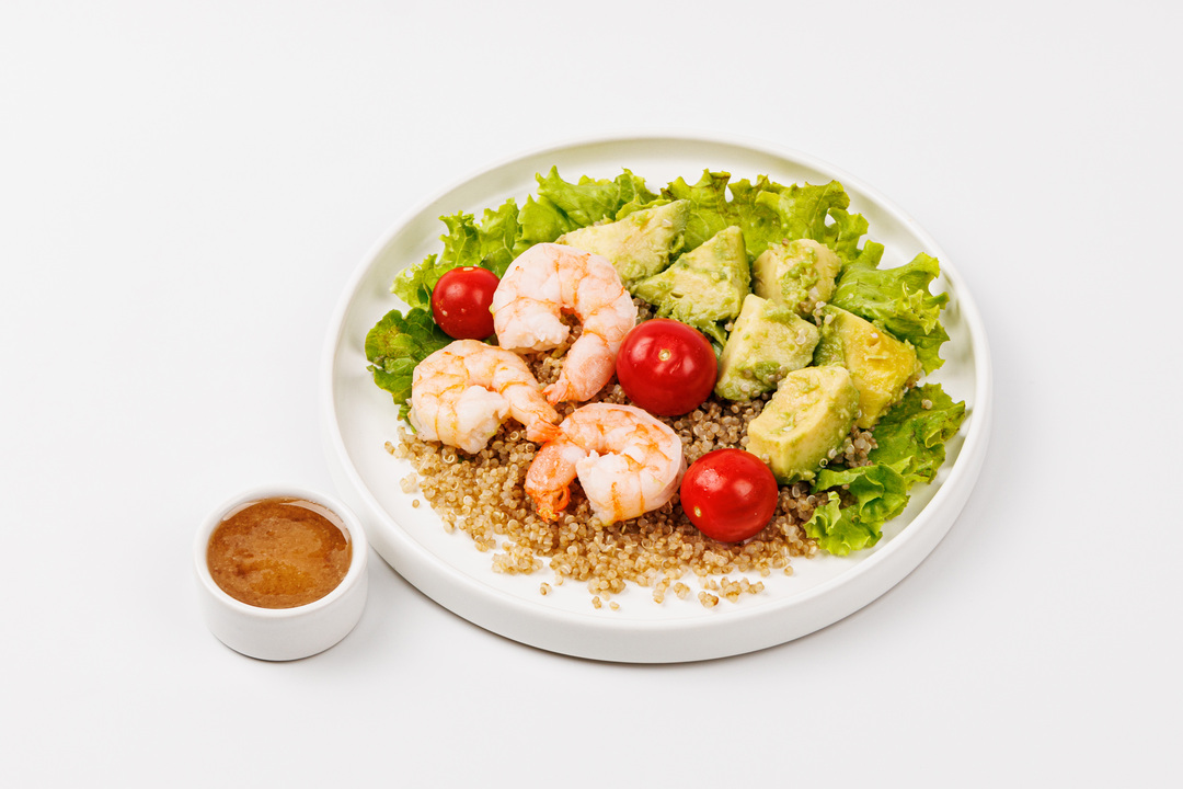 

Салат ВкусВилл с авокадо и креветками 185 г