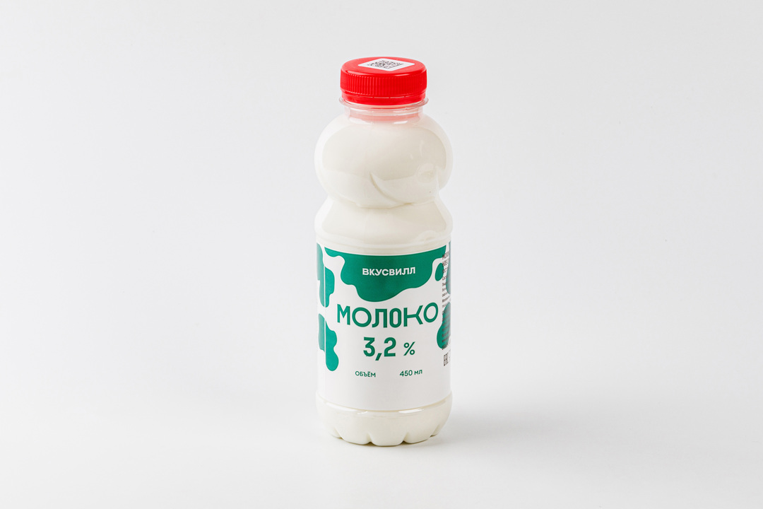 

Молоко Вкусвилл 3,2% в бутылке 450 мл дизайн бутылки в ассортименте