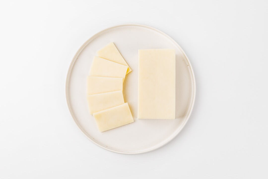 

Сыр ВкусВилл Чеддер чизбокс 240 г