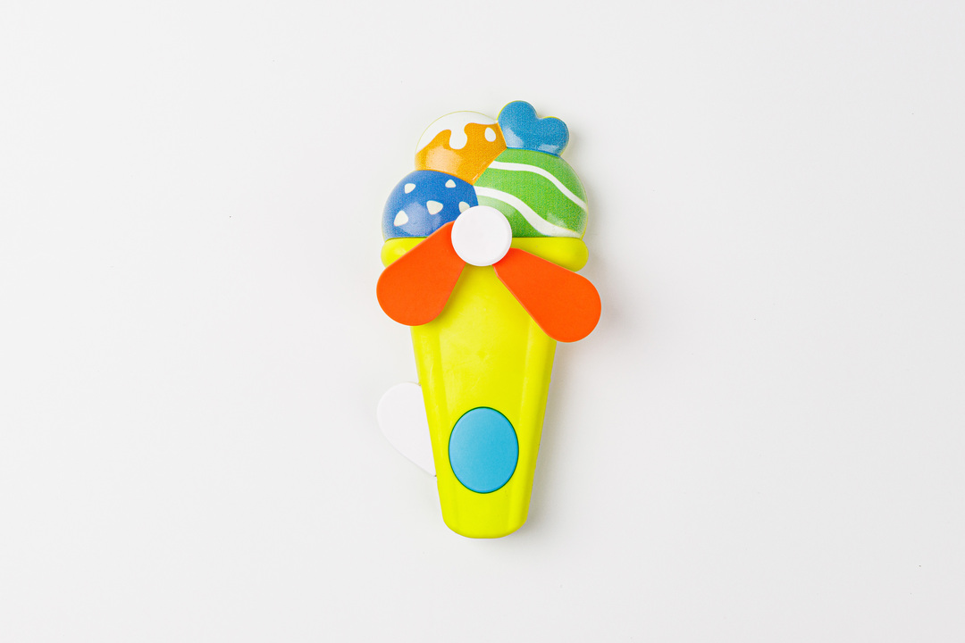 

Игрушка-вентилятор Мороженное цвет в ассортименте