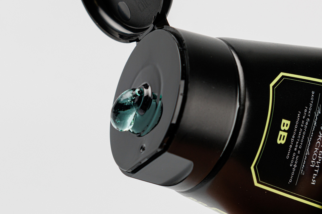 

Набор для ухода за телом для мужчин (шампунь 3в1, гель для бритья и крем для лица)