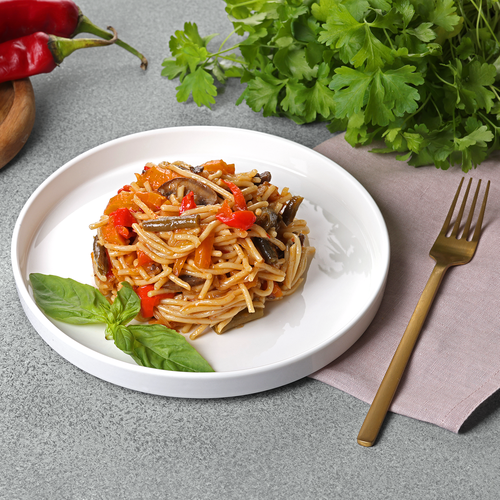 

Спагетти Лента Fresh По-восточному с овощами, весовые