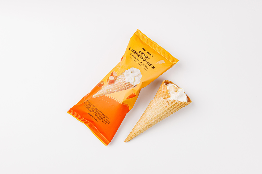 

Мороженое ВкусВилл соленая карамель в вафельном рожке 100 г