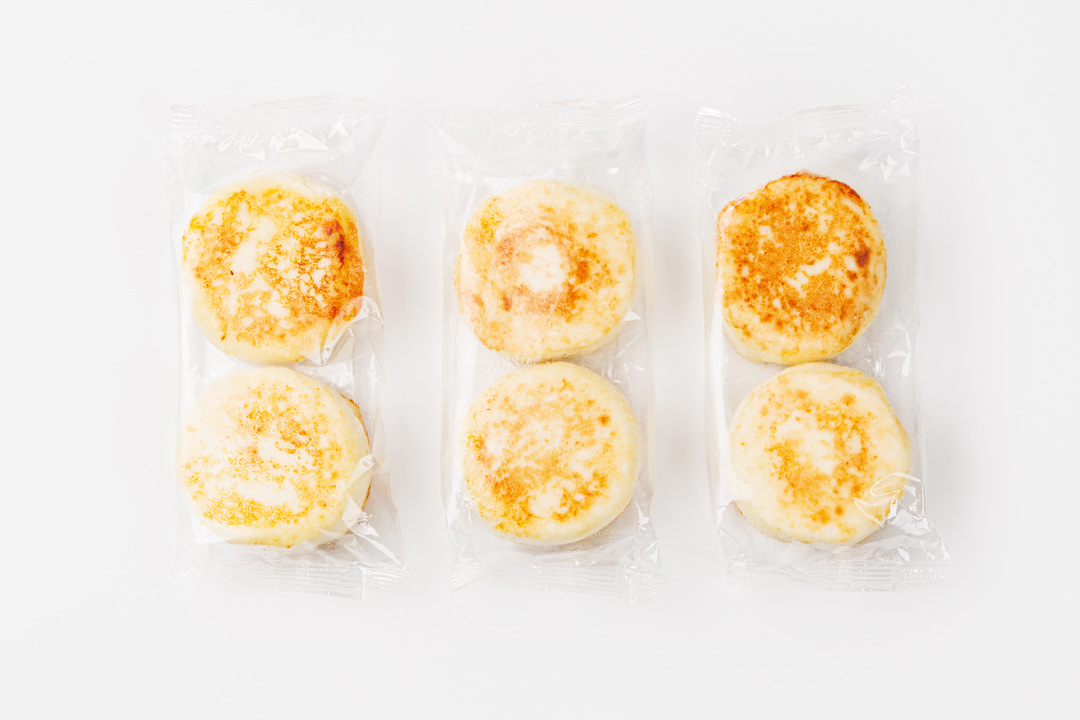 

Сырники ВкусВилл с клубничной начинкой замороженные вес