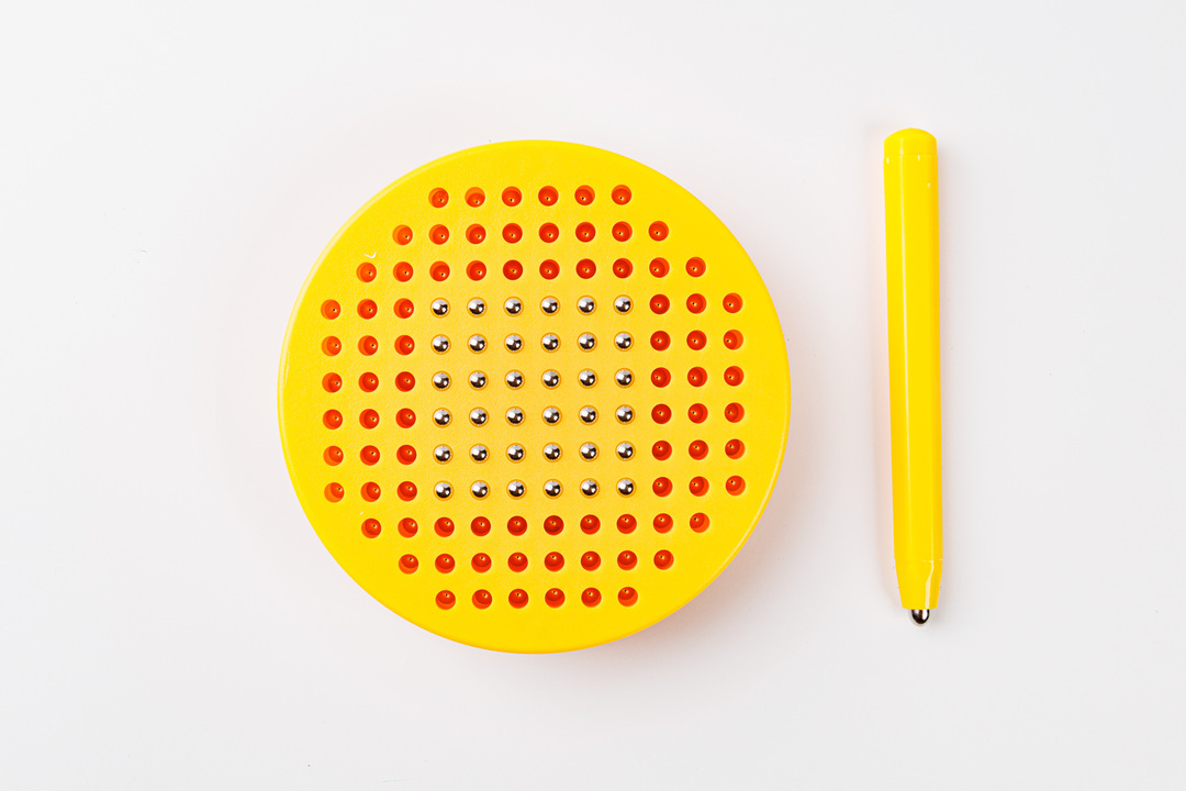 

Планшет магнитный ВкусВилл с шариками для рисования