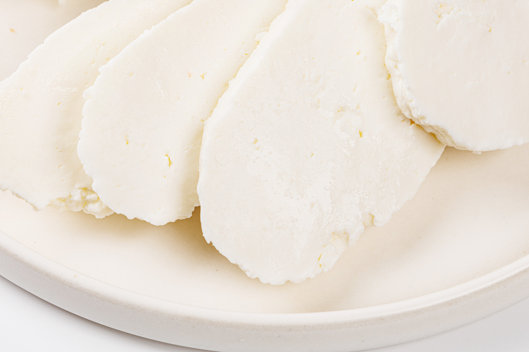 

Сыр мягкий "Кавказский" из цельного молока 300 г