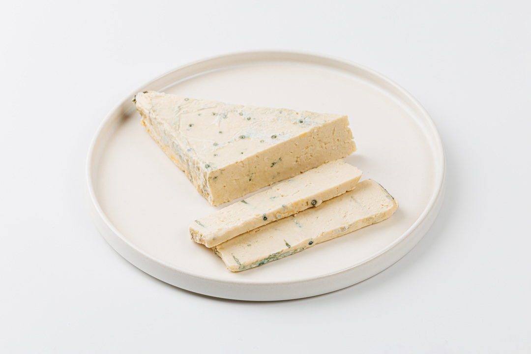 

Сыр растительный Бэллочиз Блю белковый горгонзола с голубой плесенью 80 г