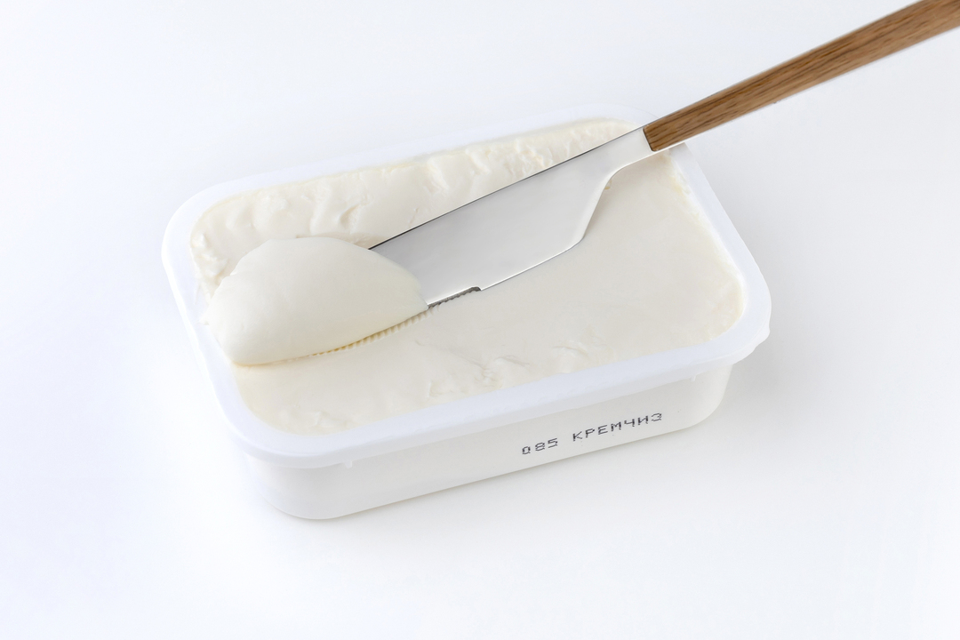 

Сыр творожный сливочный "Кремчиз" 65%