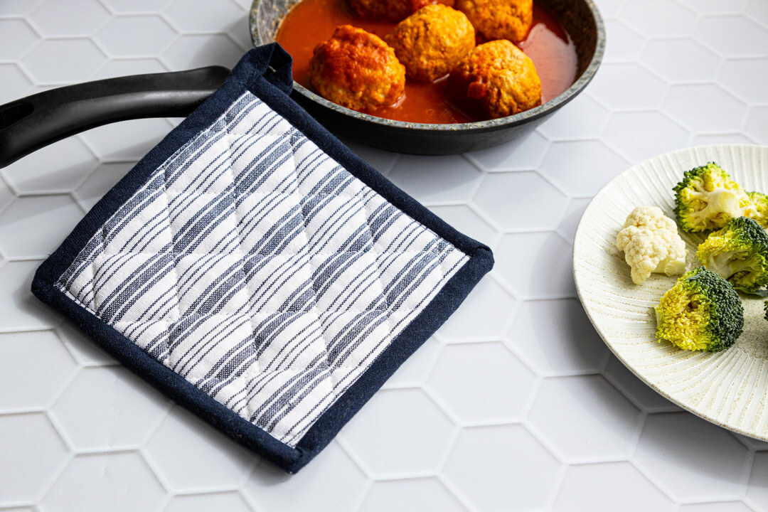 

Прихватка с петелькой 1 шт.