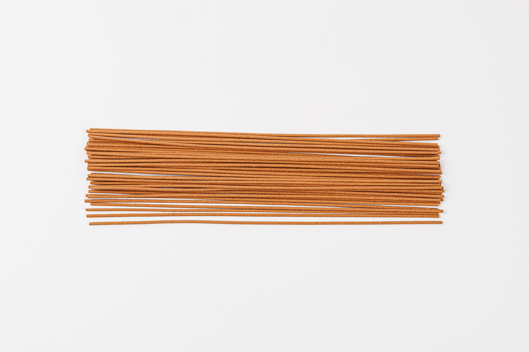 

Благовония Лаошань Сандал 48 шт.