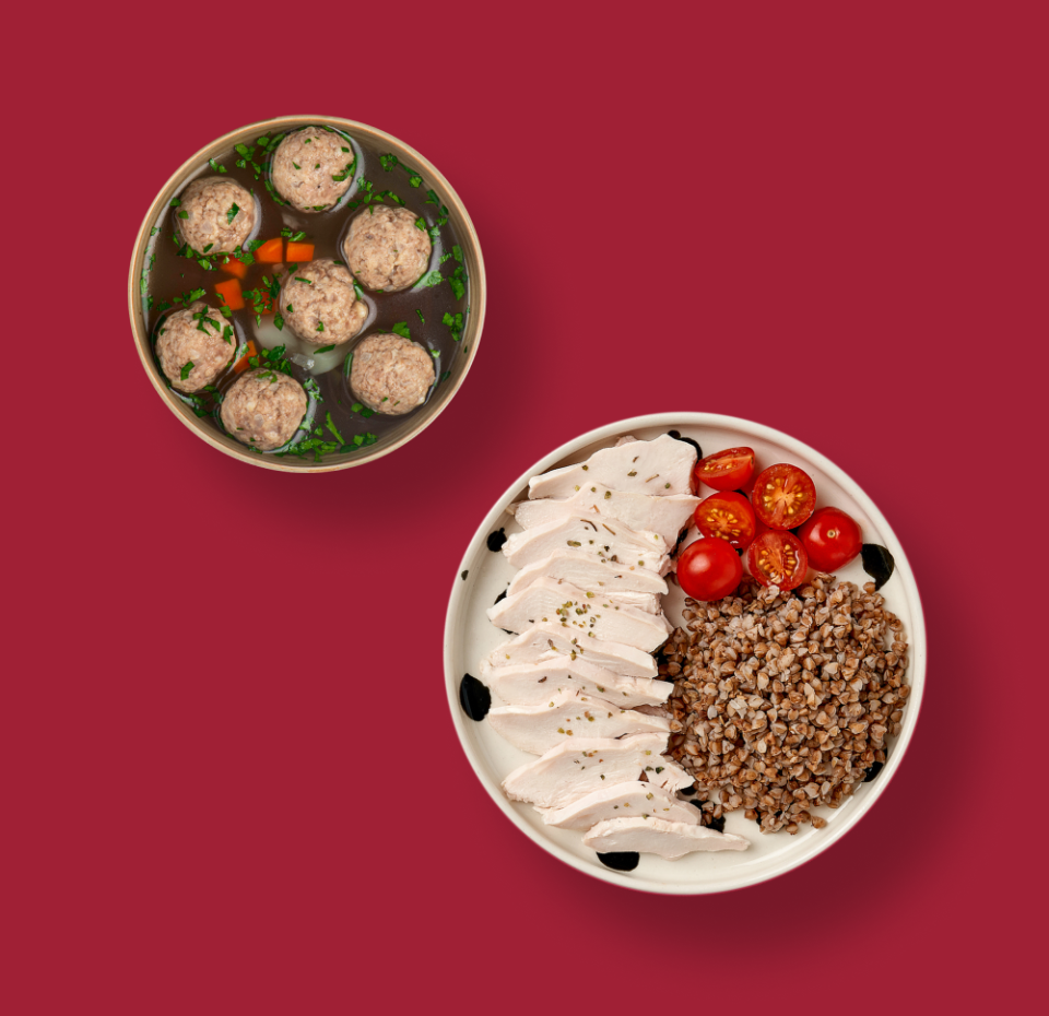 

Ланч Суп с фрикадельками Уже Готово 270 г + Филе цыплёнка-бройлера су-вид с гречкой и помидорами черри Азбука Life 270 г