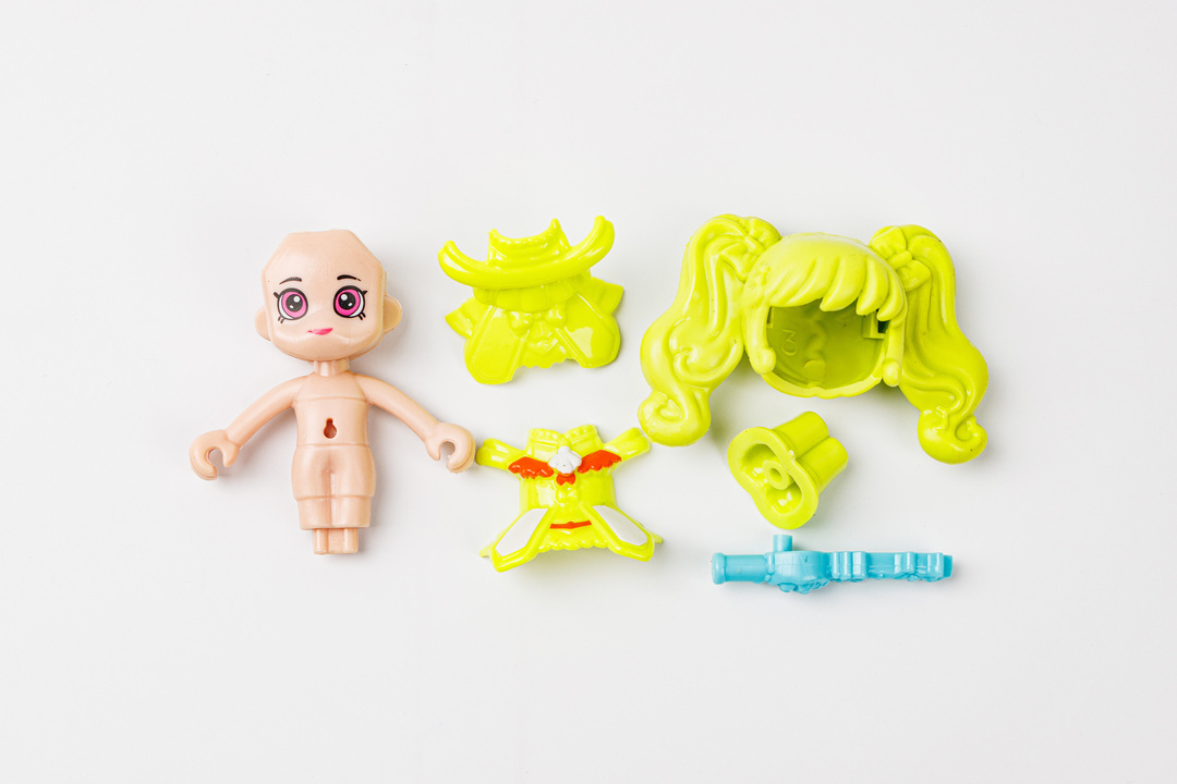 

Яйцо с конструктором куколка 1 шт в ассортименте