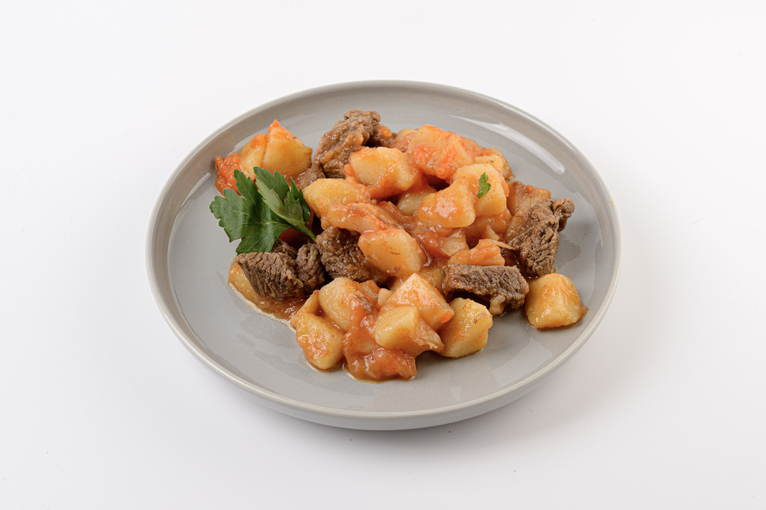 

Говядина томленая с картофелем 250 г