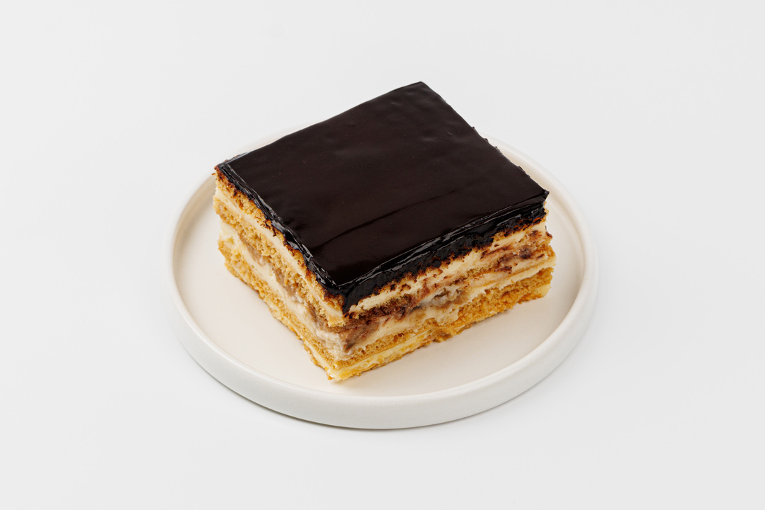 

Торт мини Армянская птичка с бананом 180 г