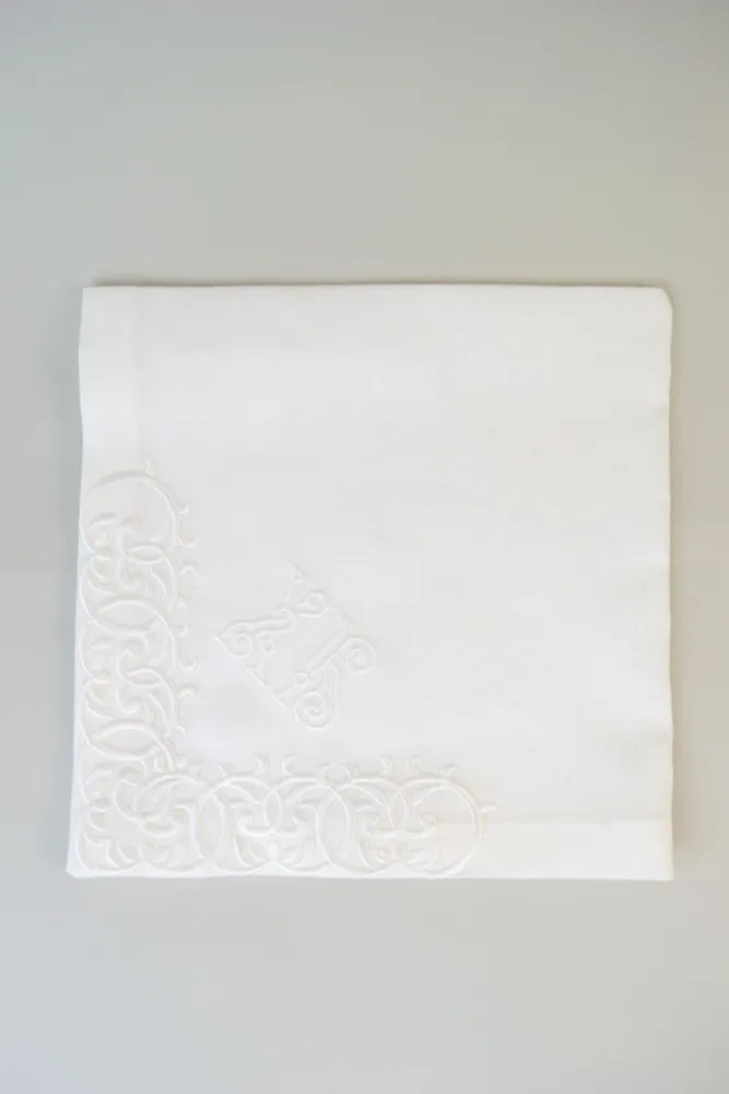 

Салфетка пасхальная с мережкой и вышивкой Carolon 45х45 см 1 шт.