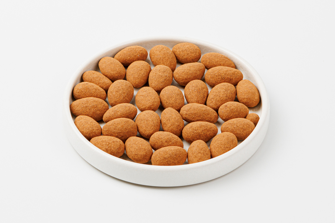 

Драже ВкусВилл Миндаль в карамельном шоколаде с корицей и какао 70 г