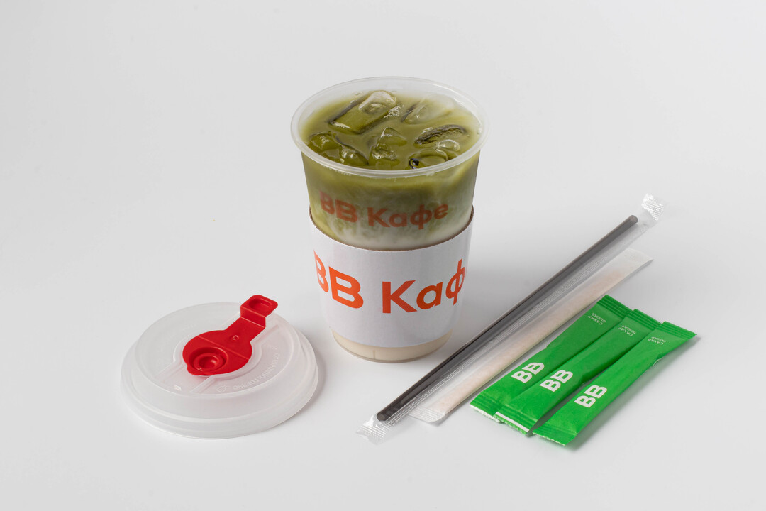 

Айс латте матча ВкусВилл на банановом напитке 0.3 л