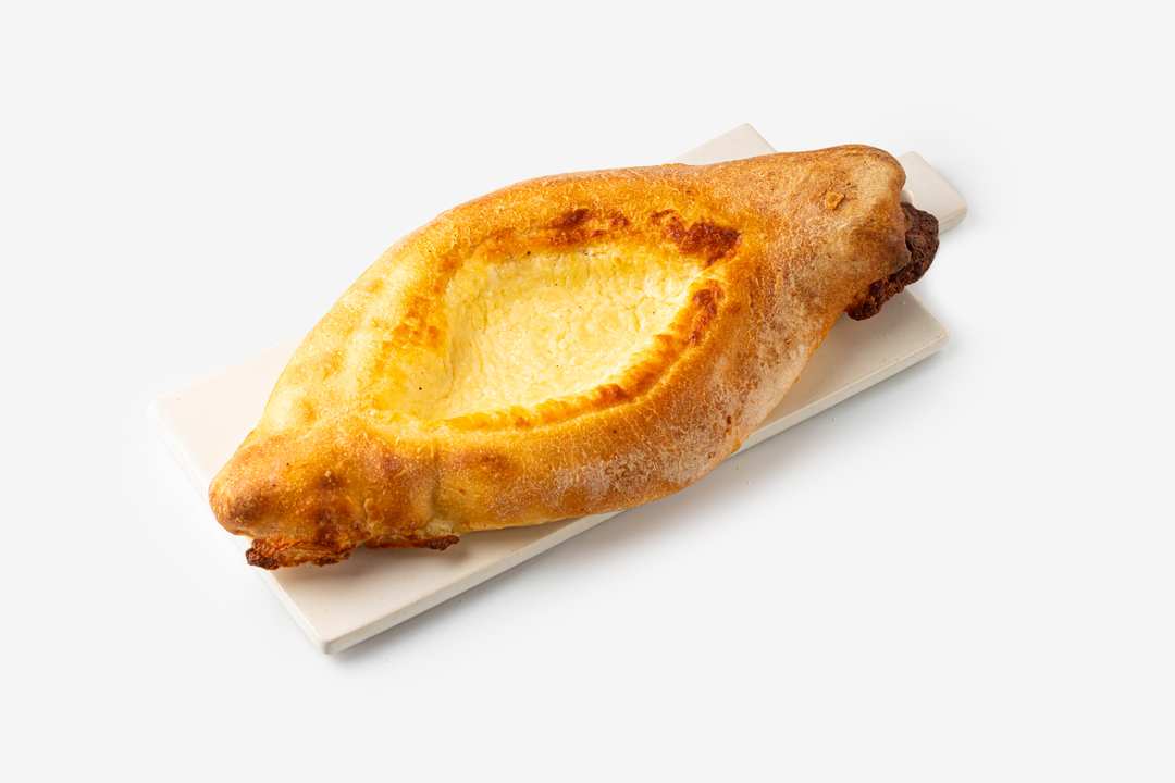 

Хачапури с сыром. Пекарня