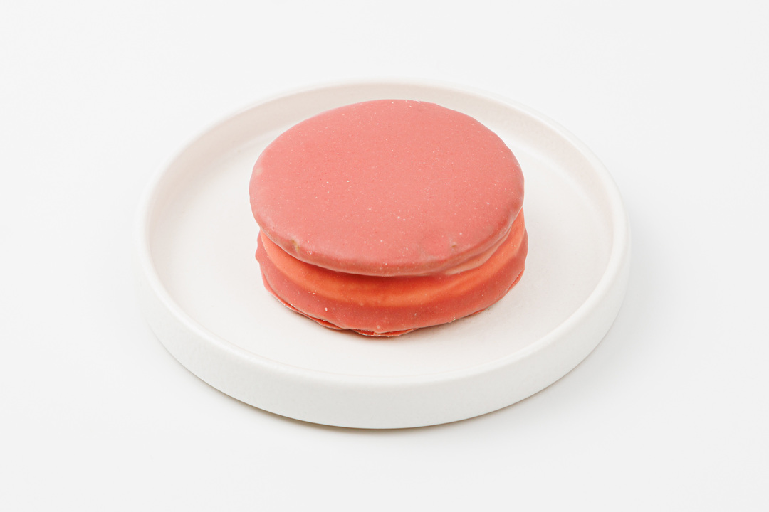 

Пирожное веган Sweet бисквит с ягодным суфле 55 г