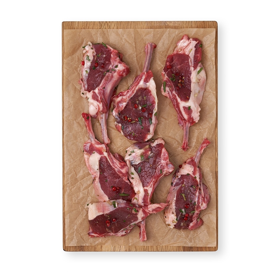 

Корейка молодого барашка с розмарином и чесноком Почти готово