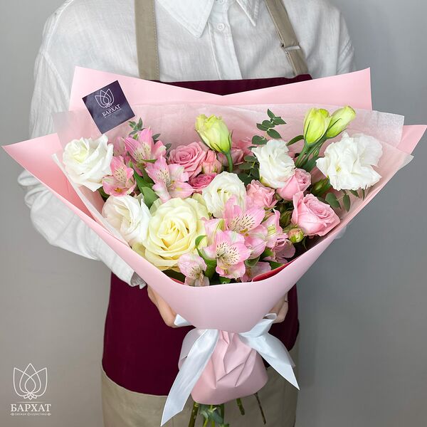 Цветочный букет, сборный, авторский букет из роз, эустом, альстромерий Бесконечность 