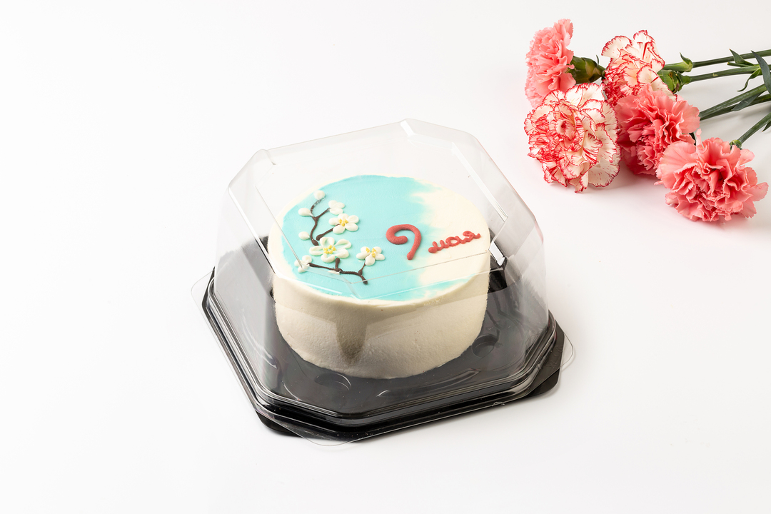 

Торт Цветочное сердце бисквитный с безе и карамелью 515 г