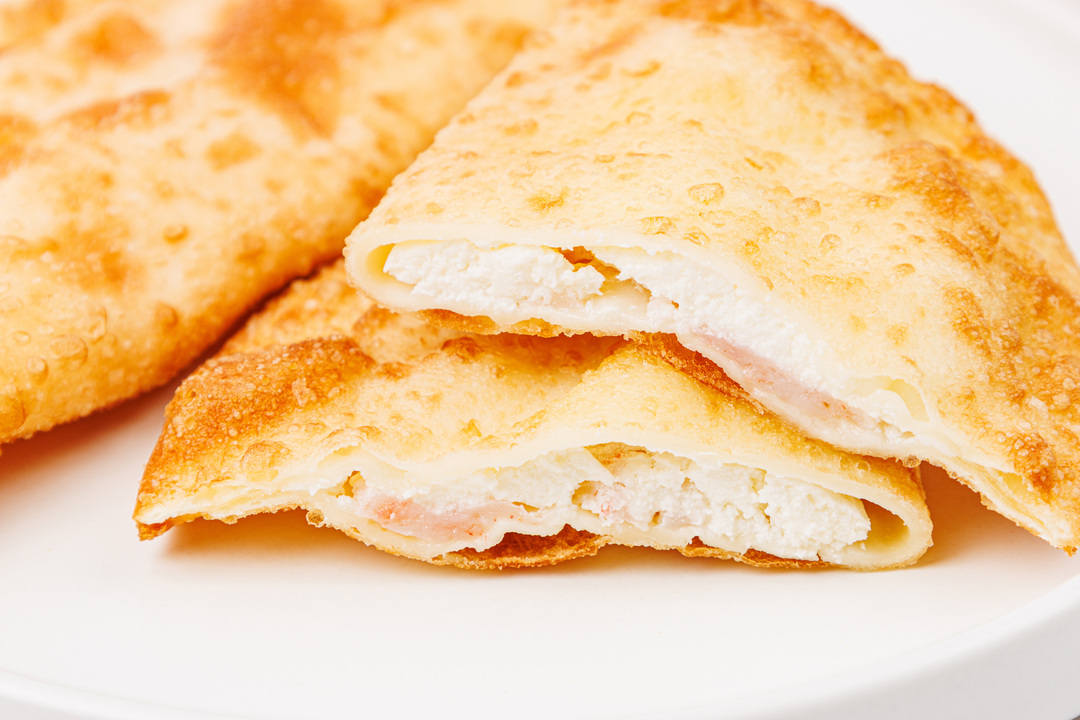 

Чебуреки ВкусВилл с творожным сыром и креветками заморозка 150 г