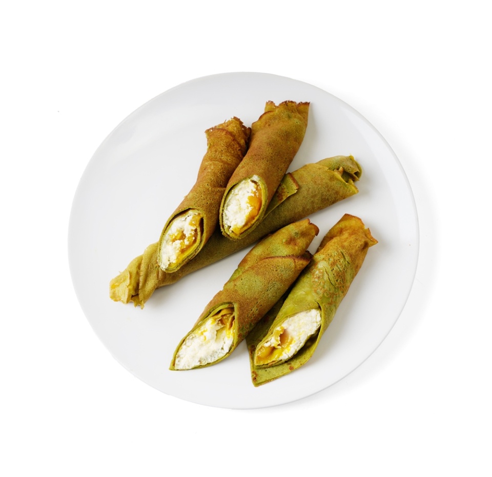 

Блинчики с матчей и творожным кремом с манго вес