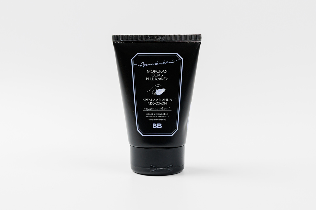 

Набор для ухода за телом для мужчин (шампунь 3в1, гель для бритья и крем для лица)