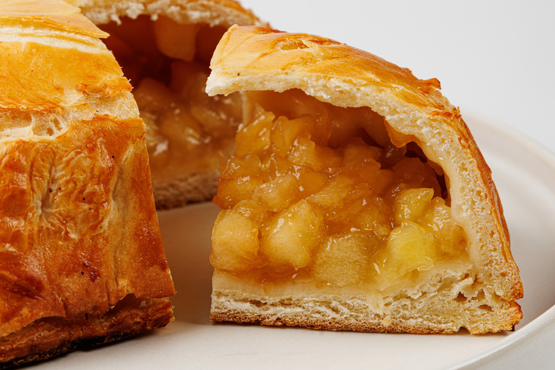 

Пирог с яблоками. Пекарня 245 г