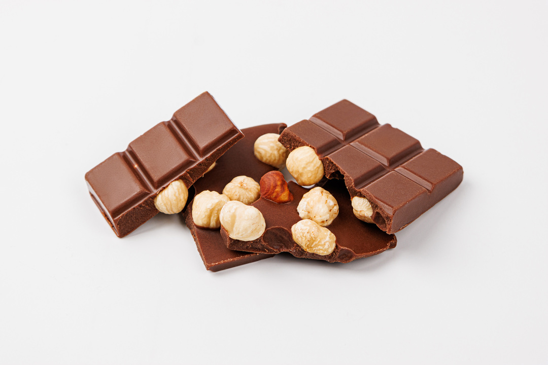 

Шоколад на меду "Молочный" с цельным фундуком 45 г