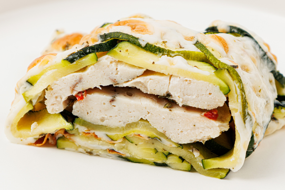 

Куриное филе ВкусВилл запеченное с цукини и моцареллой 200 г