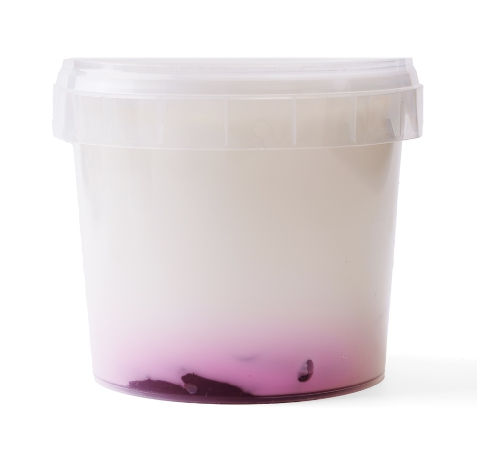 

Йогурт Хозяйство Васильевой А.В. слива 2.7% 350 г