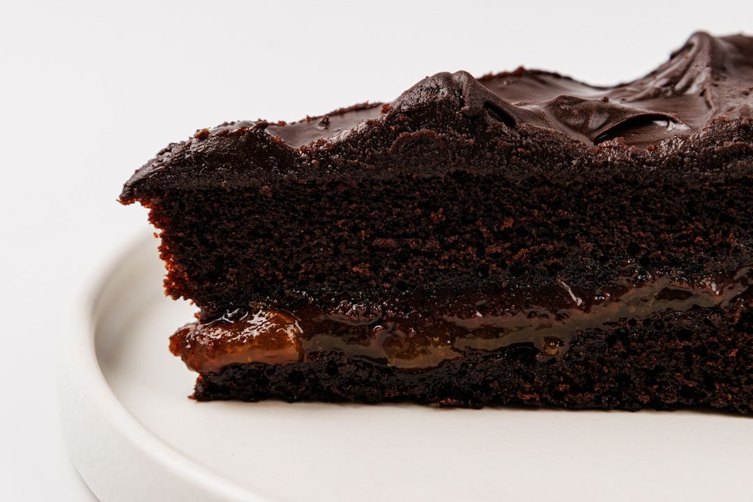 

Пирожное веган Захер шоколад с абрикосом, кафе, замороженное