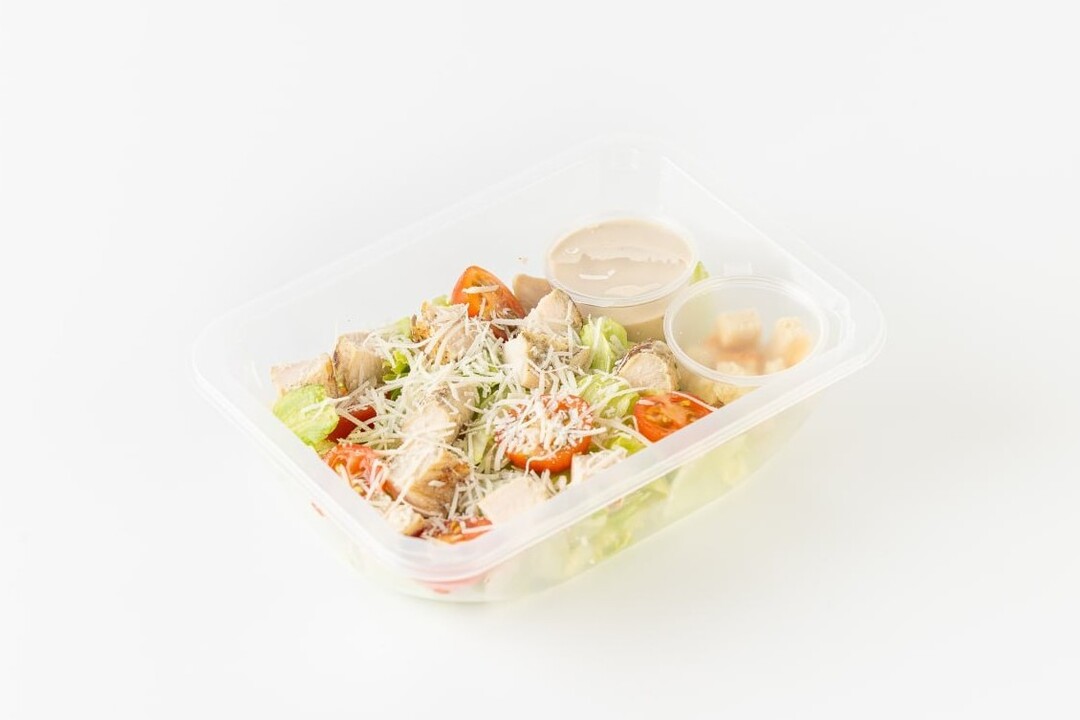 

Салат Цезарь ВкусВилл с куриной грудкой гриль, 170 г