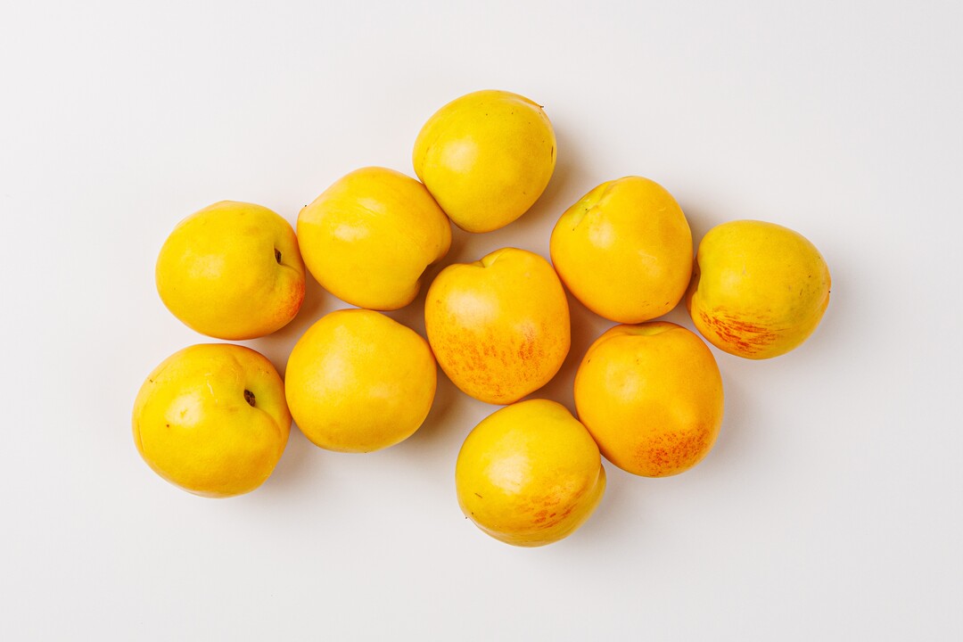 

Нектарин желтый вес