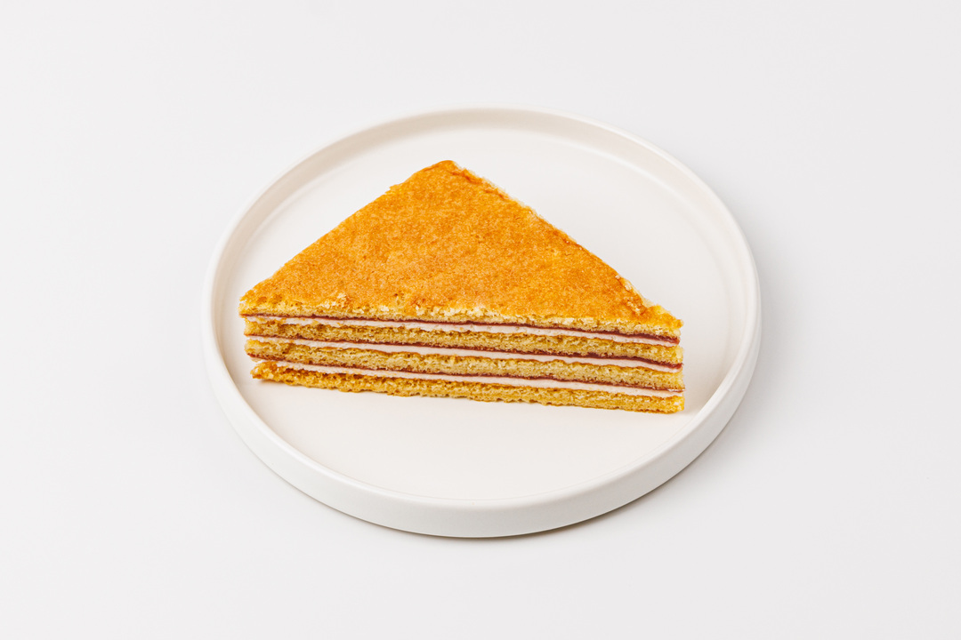 

Пирожное-сэндвич ВкусВилл Ягодное с творожным сыром 150 г