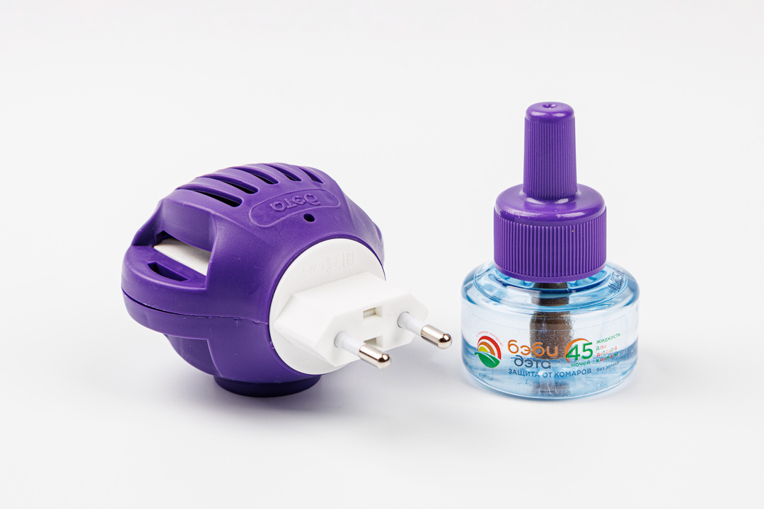 

Детский комплект Бэби Дэта от комаров: жидкость 30 мл электрофумигатор 45 ночей цвет в ассортименте