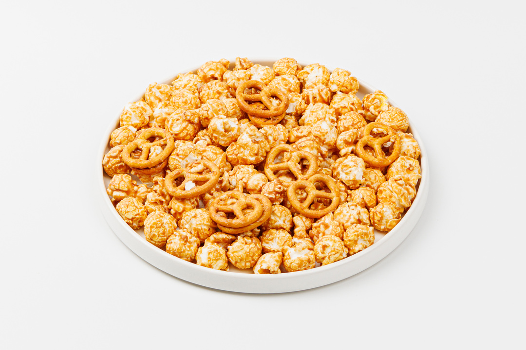 

Попкорн карамельный с солеными крендельками 80 г