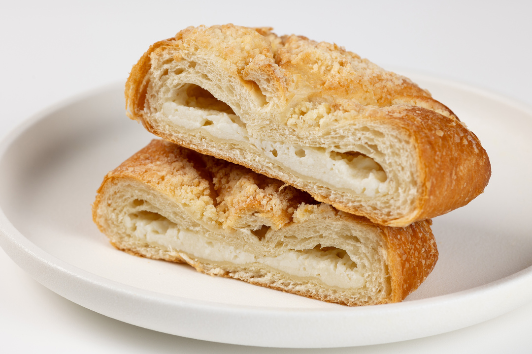 

Слойка ВкусВилл с творогом на сливочном масле 100 г