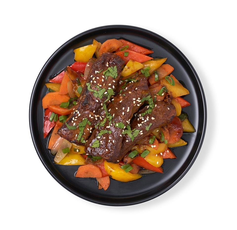 

Рёбра свиные Азбука Вкуса с овощами в остром соусе гальби 250 г
