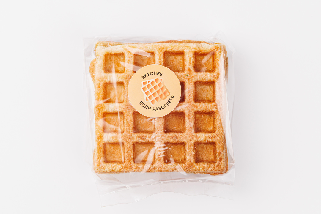 

Вафля-сэндвич с куриным паштетом и вареньем из вишни 200 г