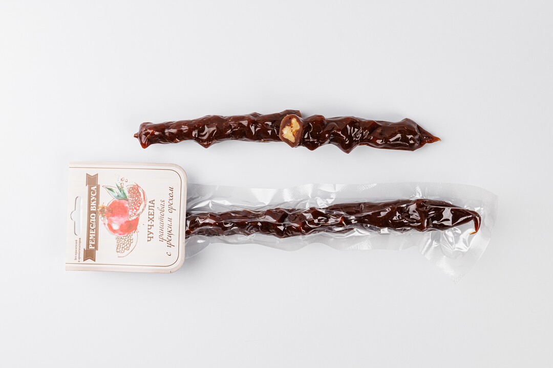 

Чурчхела гранатовая с грецким орехом