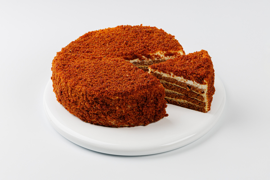 

Торт Вкусвилл Айс Медовик с грецким орехом 600 г