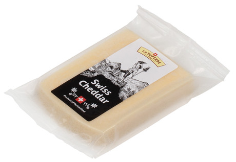 

Сыр полутвёрдый Le Superbe Cheddar 50% 150 г