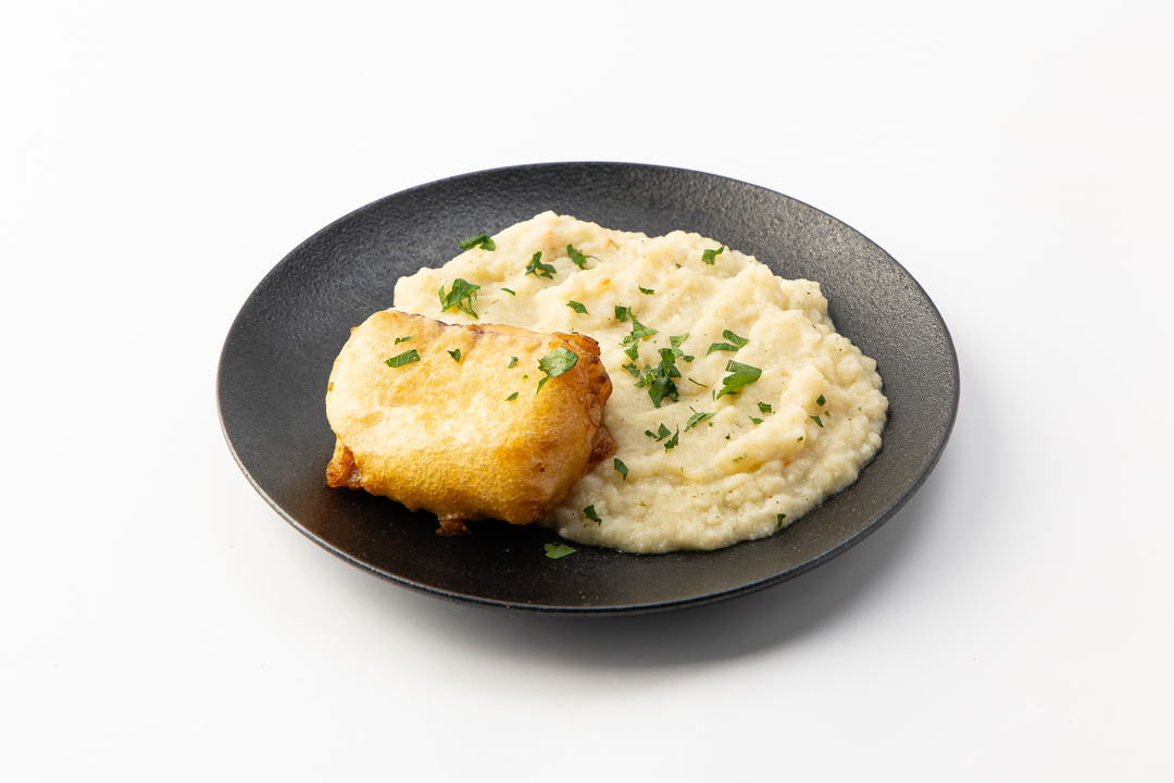 

Филе-кусочки трески атлантической ВкусВилл в кляре с пюре из цветной капусты 351 г