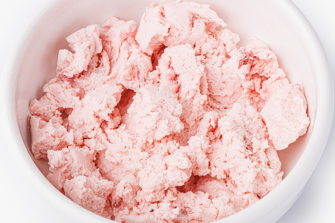 

Масса творожная ВкусВилл с клубникой 16.5% 90 г